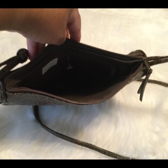 Beautiful Brown Crocodile Look crossover - Picture 3 of 3